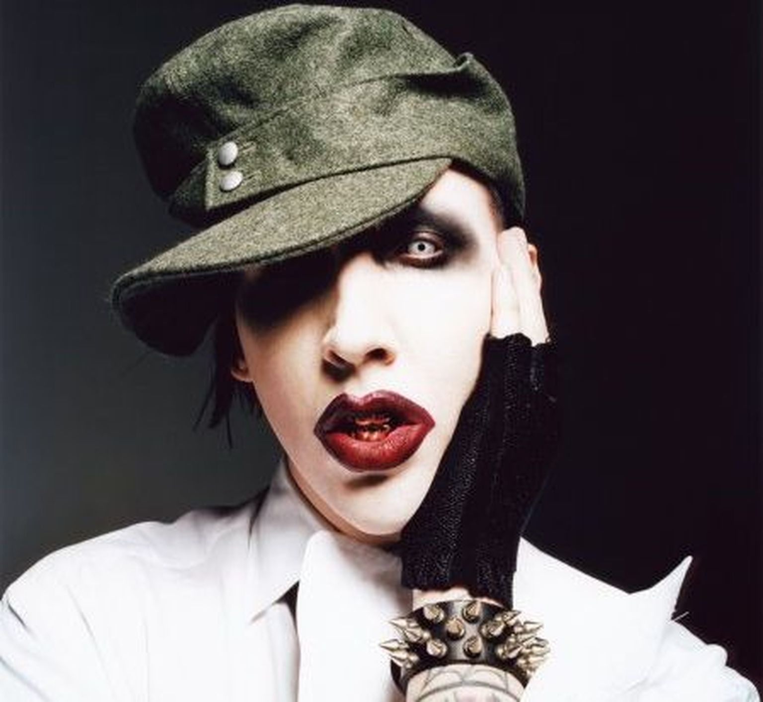 Marilyn manson s aint. Мэрилин мэнсон. Дочь Мэрилина мэнсона фото.