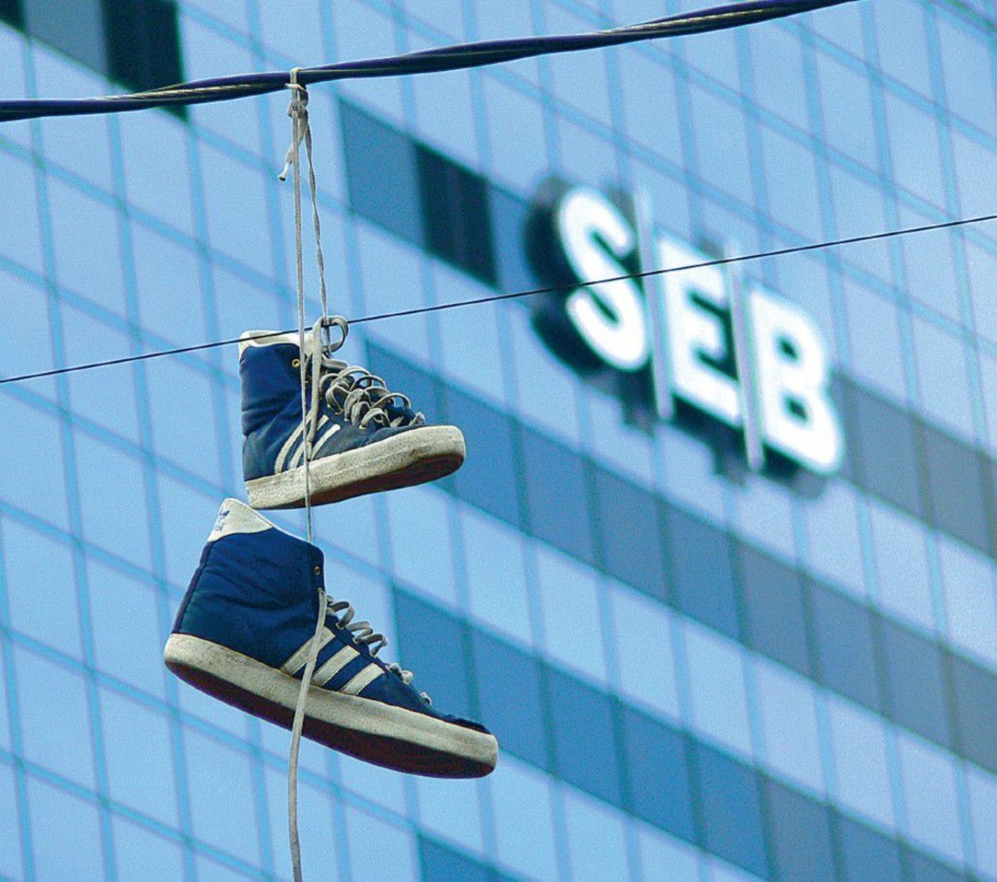 Mitme ettevõtja väitel paneb SEB arusaamatu laenupoliitika firmad täbarasse seisu ja sunnib viimaks äritegevuse lõpetama ehk ketsid varna riputama.