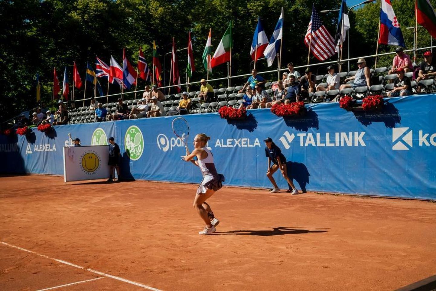 Kapitel Estonian Open toimub Pärnu kesklinna tenniseväljakutel.
