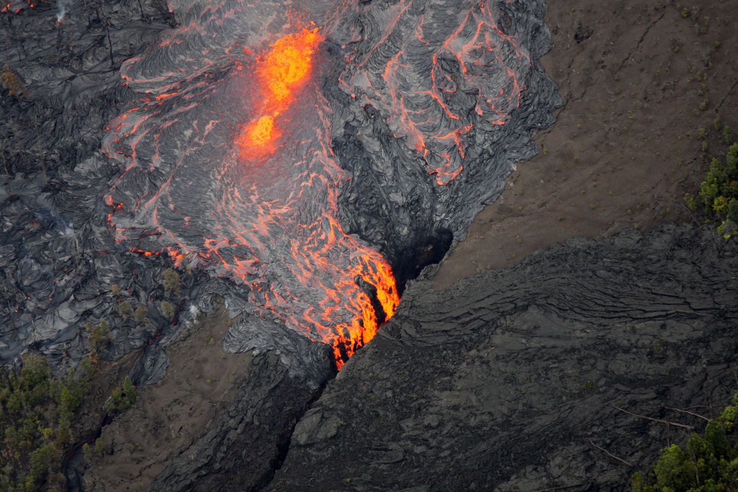 Kajakiseiklejad panid end proovile Kilauea vulkaani juures