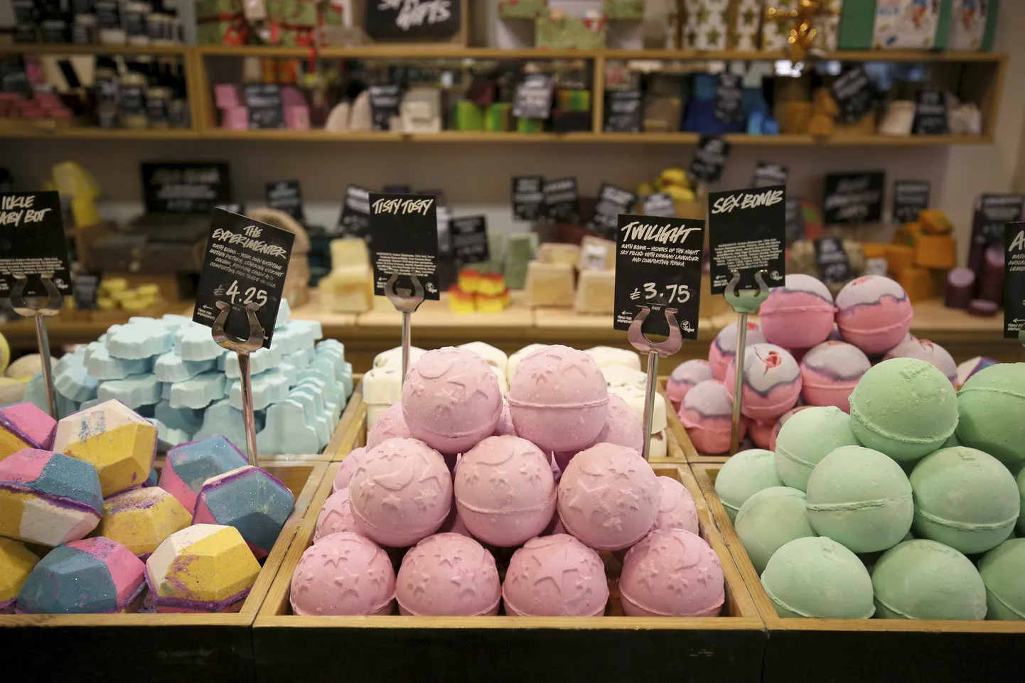 Lush Eesti esindaja kinnitas, et Eesti tarbija saab nende tooteid osta ka pärast Brexitit, sest tarnivad juba eelmise aasta suvest tooteid Saksamaalt.