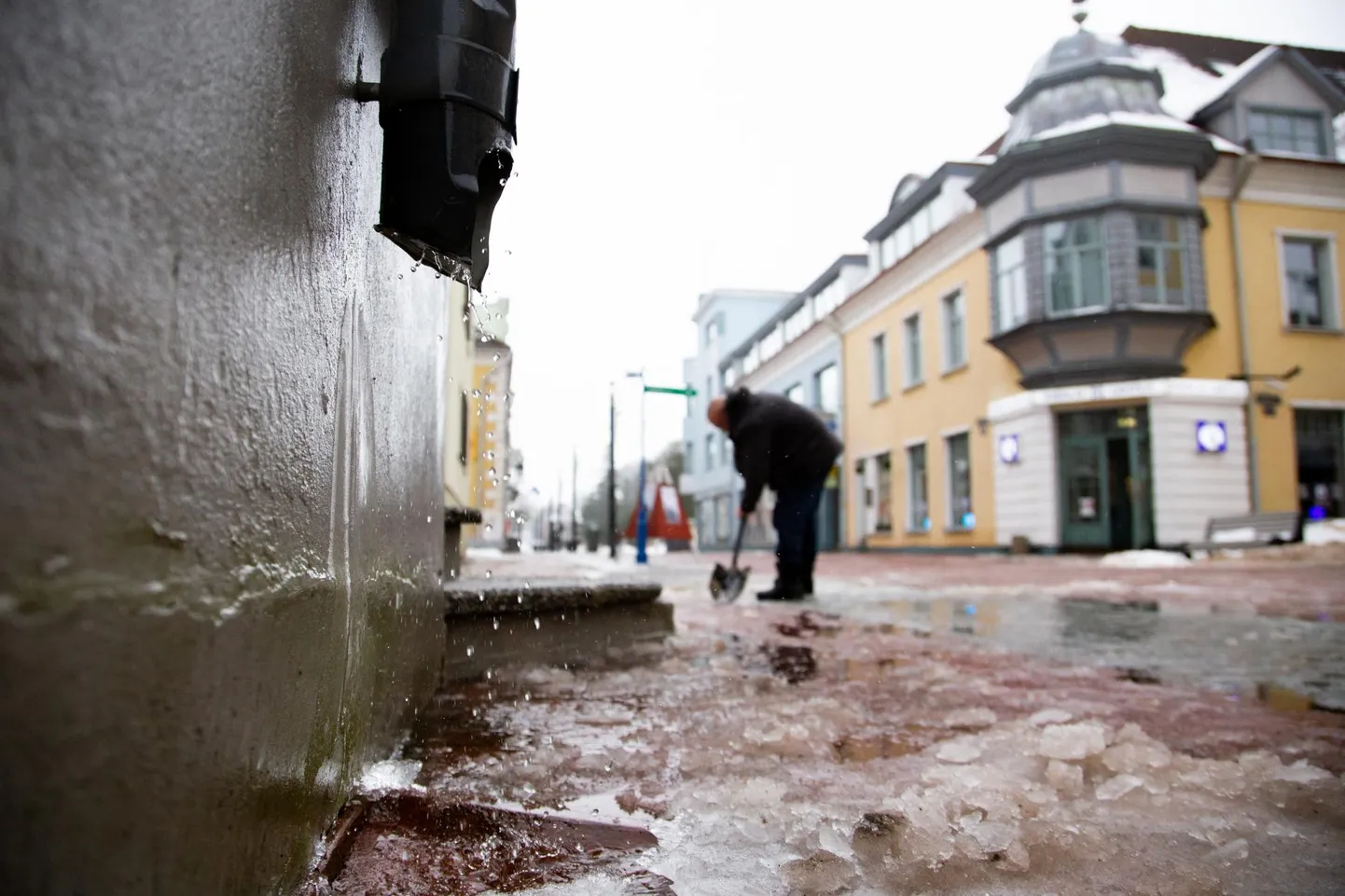 Nädala alguse ilm on muutliku temperatuuri ja sademetega.