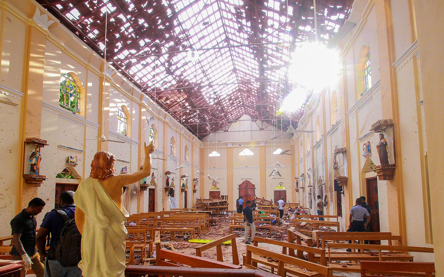 Церковь на Шри-Ланке после теракта.