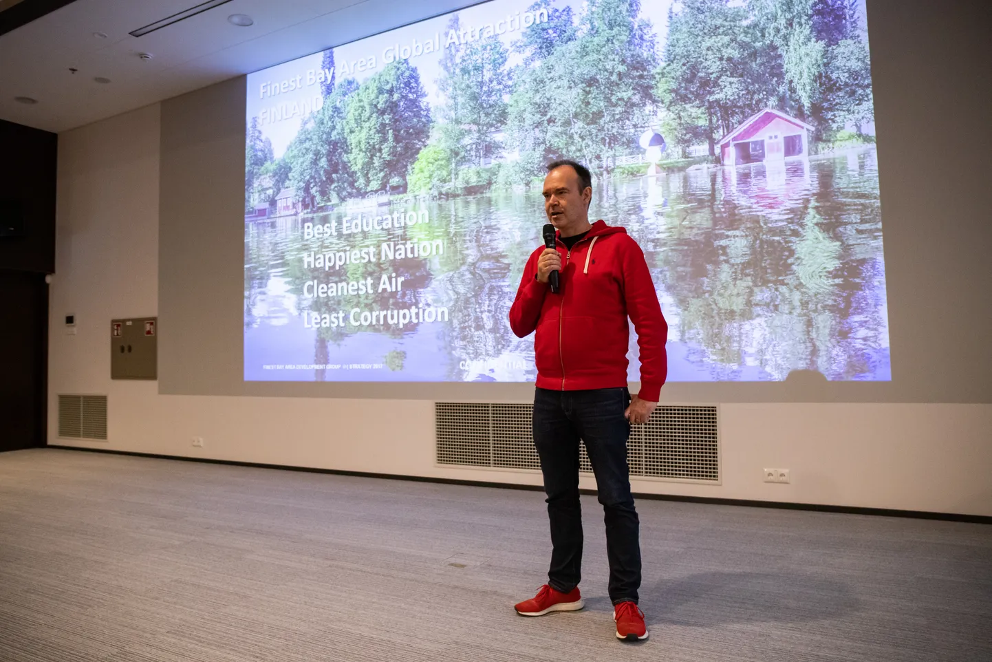 Peter Vesterbacka tutvustas FinEst Tallinna-Helsingi tunneli arenguid.