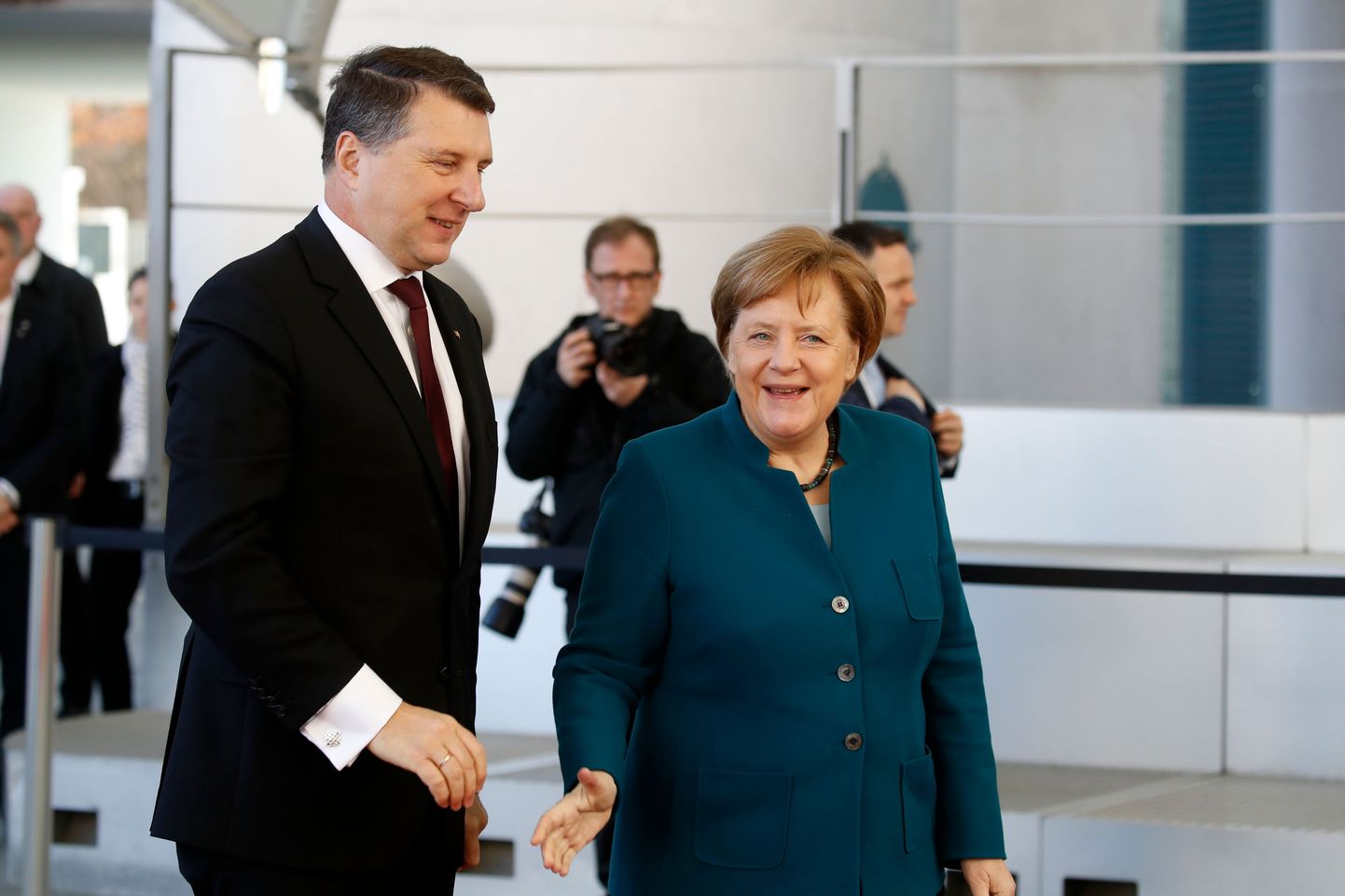 Президент Латвии Раймонд Вейонис встретился с канцлером Германии Ангелой Меркель
