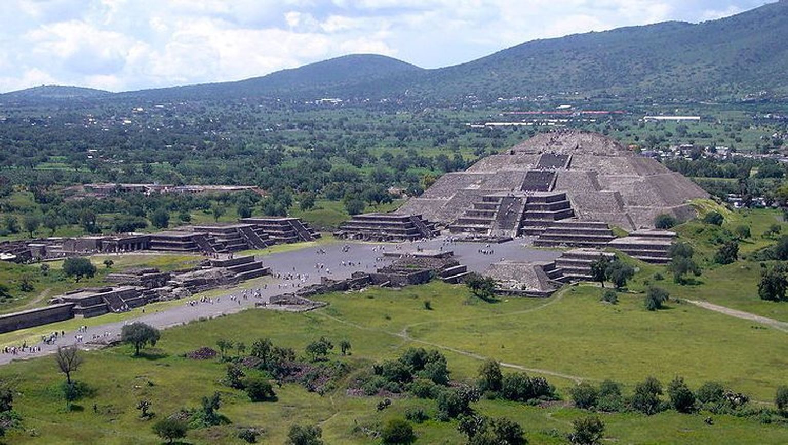 Arheoloogid leidsid Teotihuacáni püramiidi ohverdamispaiga