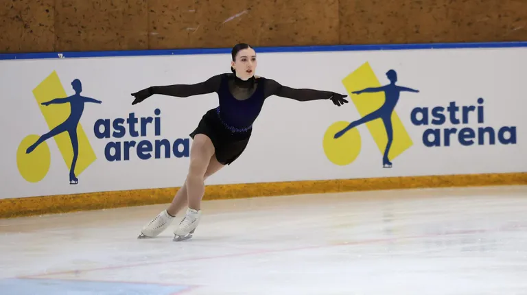 Astri Arena jääl on korduvalt peetud rahvusvahelist iluuisutamisvõistlust Lõunakeskus Trophy.