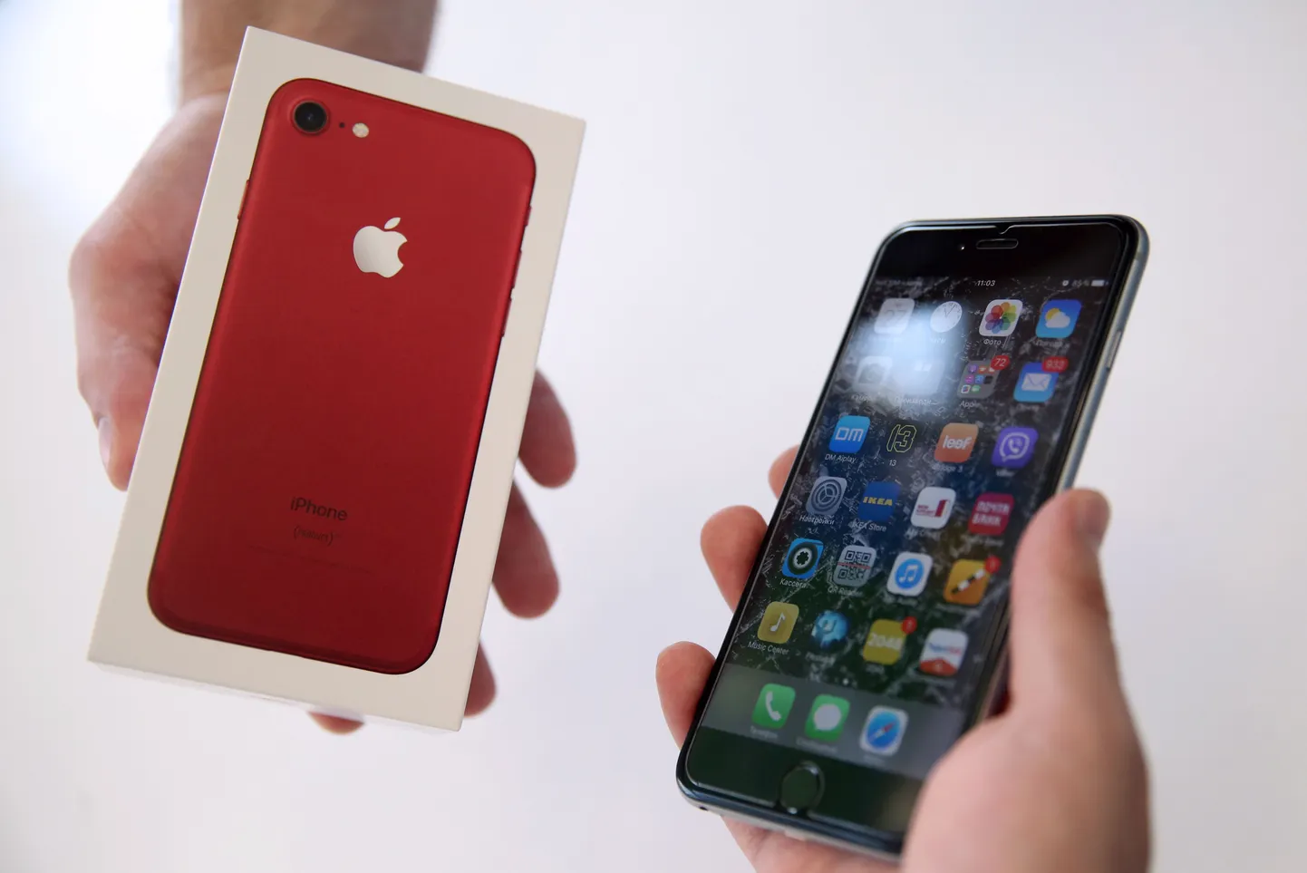 Телефон iPhone.