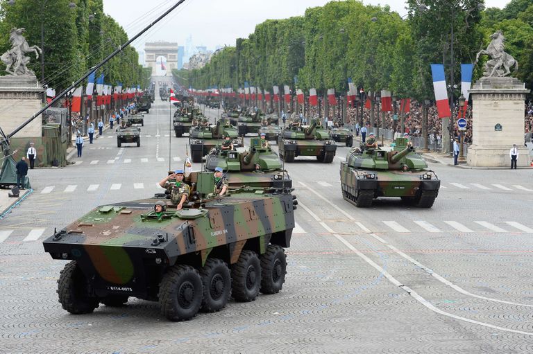 На замену устаревающей AMX-10P во Франции создали колесную БМП под названием VBCI.