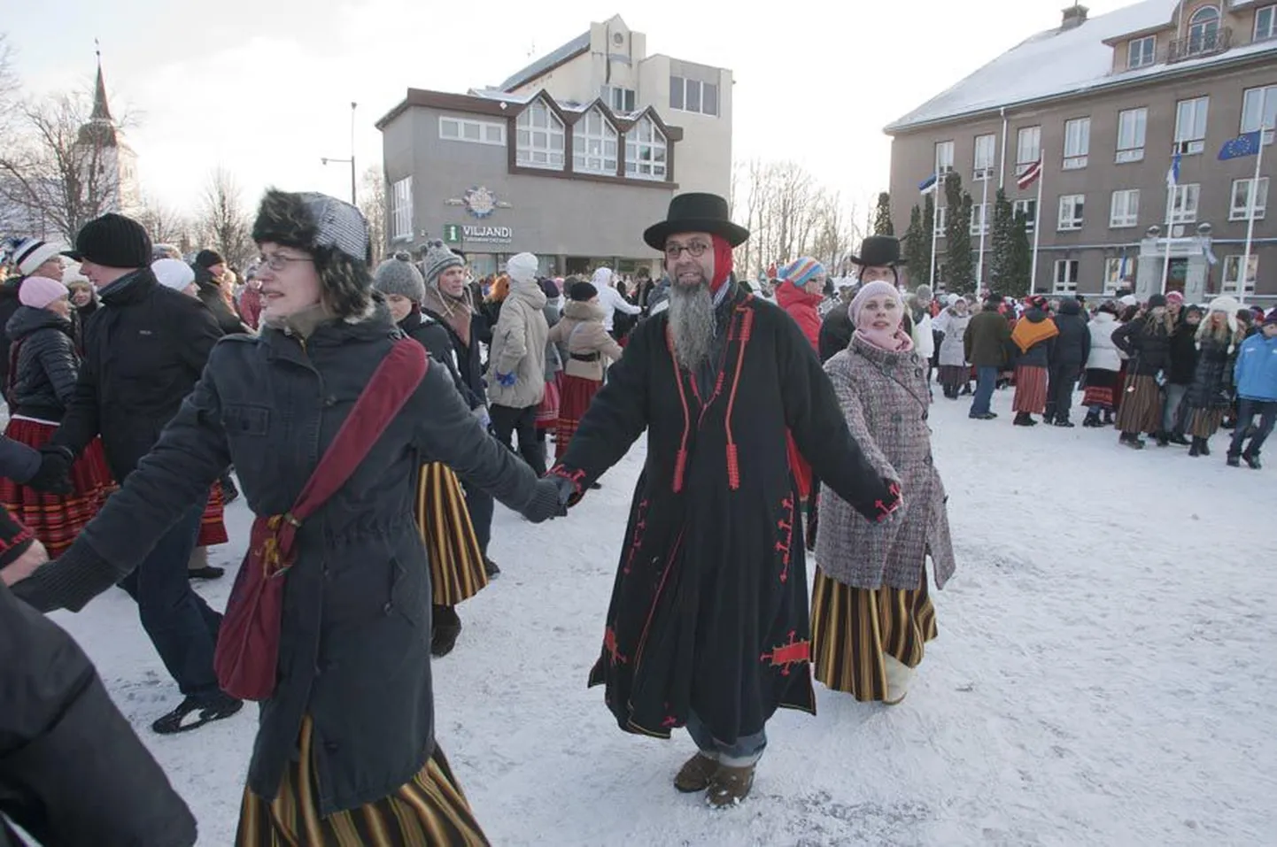 Nagu eelmisel aastal, on vabaõhutantsimisele oodata ligi tuhandet inimest.