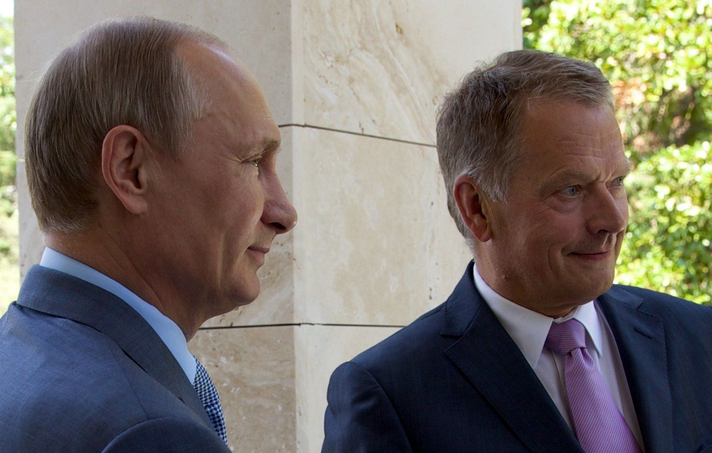 Vene president Vladimir Putin (vasakul) ja Soome riigipea Sauli Niinisto täna Sotšis.