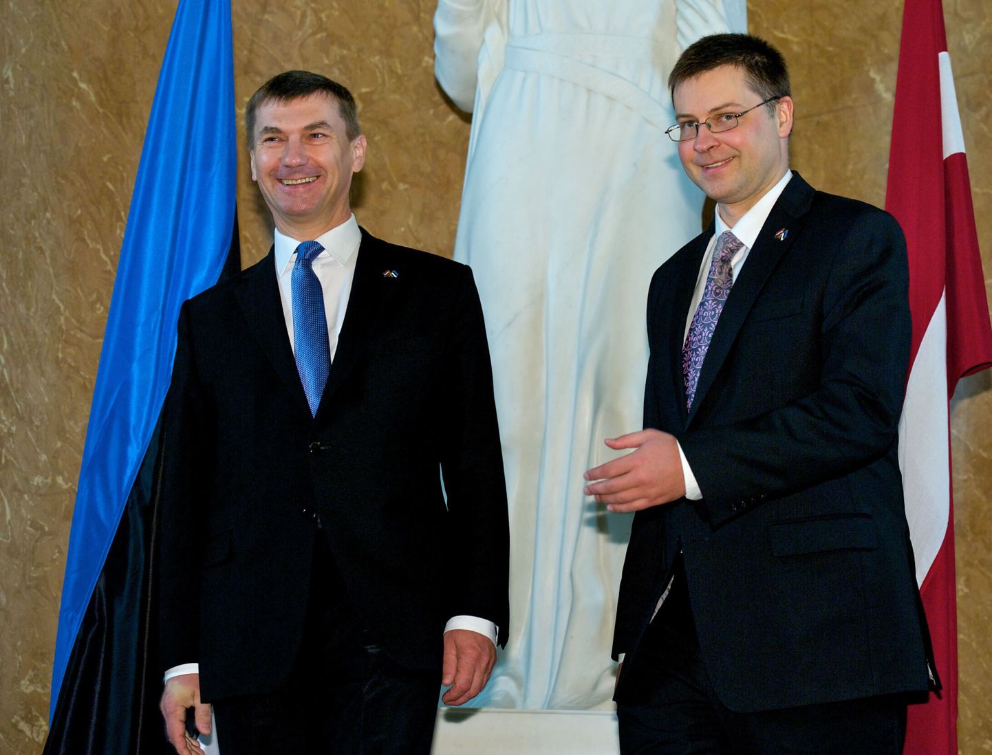 Eesti peaminister Andrus Ansip tänasel kohtumisel Läti peaministri Valdis Dombrovskisega.