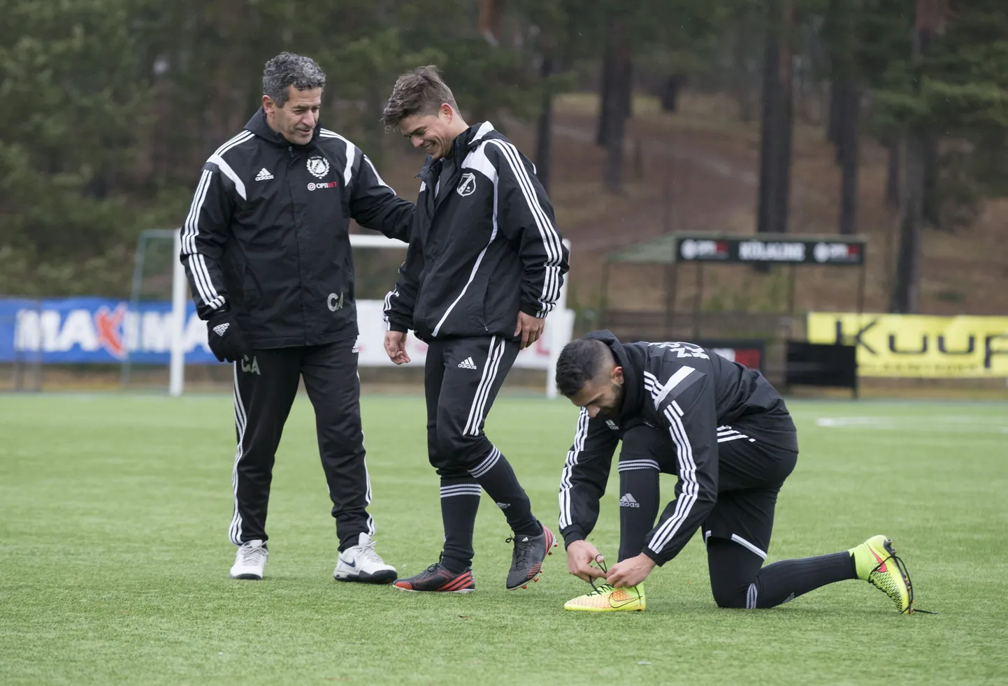Nõmme Kalju trenn. Vasakult abitreener Fredo Getulio Aurelio, Rafinha ja Damiano Quintieri.