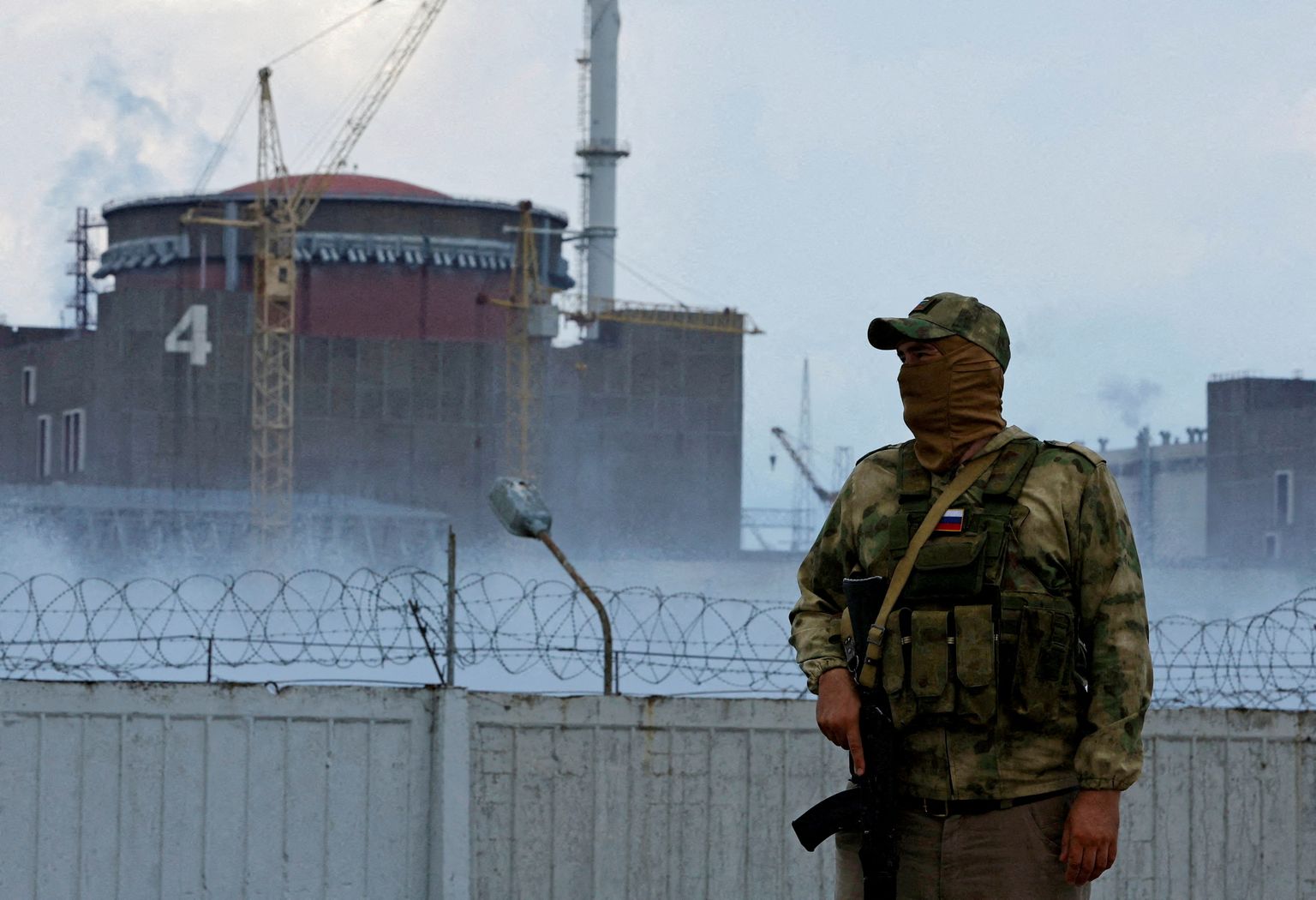 Vene sõdur Zaporižžja tuumaelektrijaamas