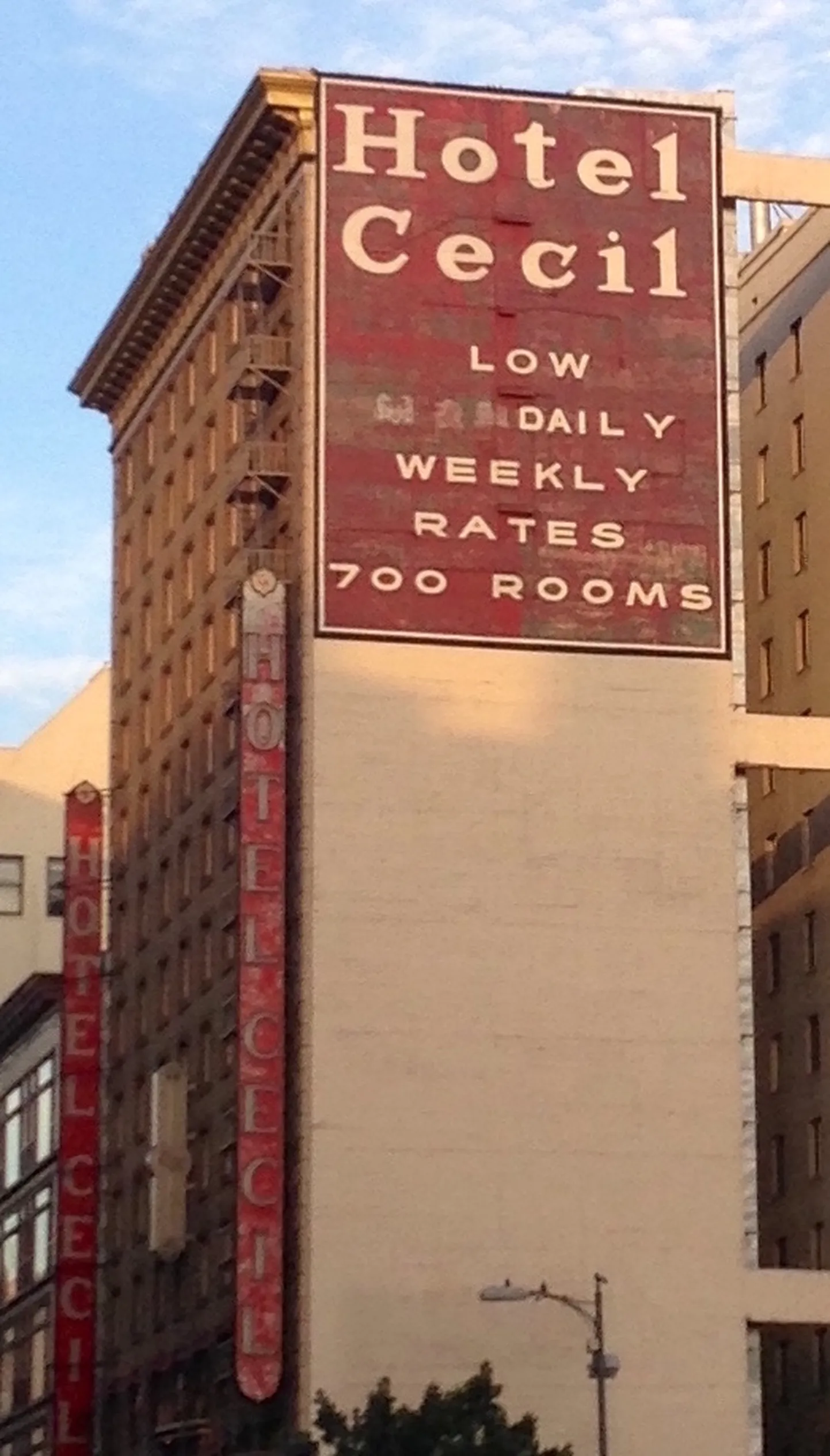 Hotel Cecil
