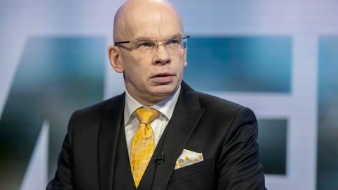 Аллар Йыкс: вводить в Эстонии чрезвычайное положение еще рано