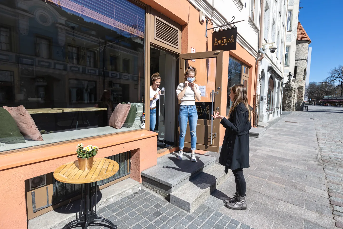 Vanalinna restoranid valmistuvad välisterrasse avama