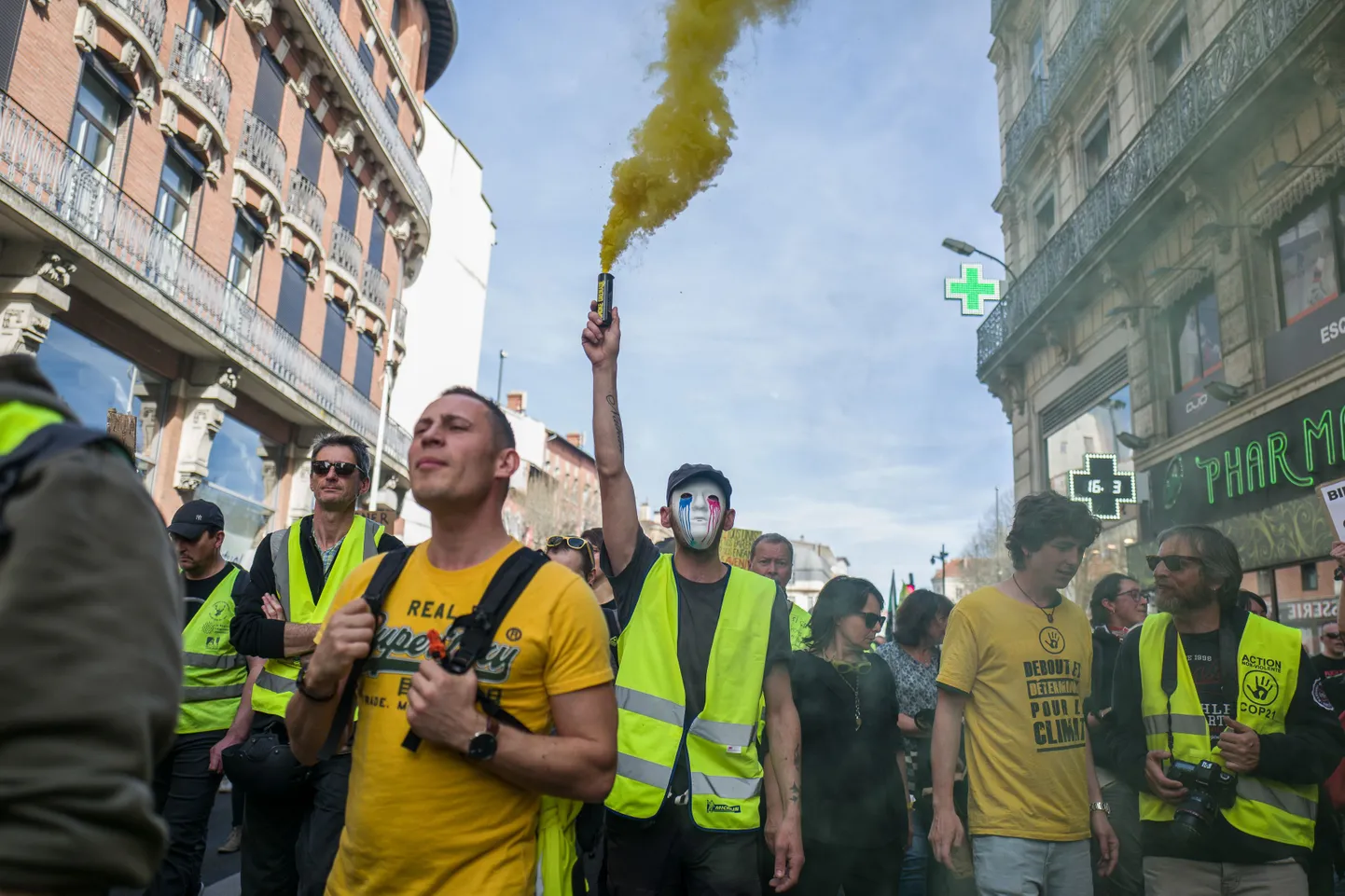 "Dzelteno vestu" protesti Francijā