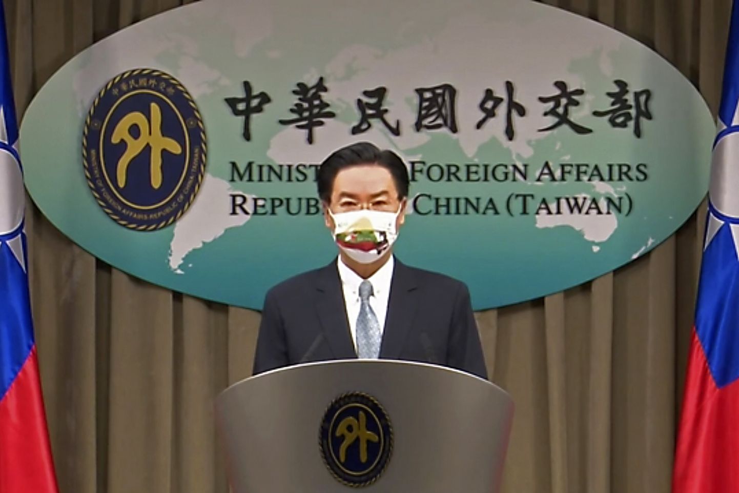 Taiwani välisminister Joseph Wu Taipeis pressikonverentsil. Kuvatõmmis tehtud 20. juuli 2021.