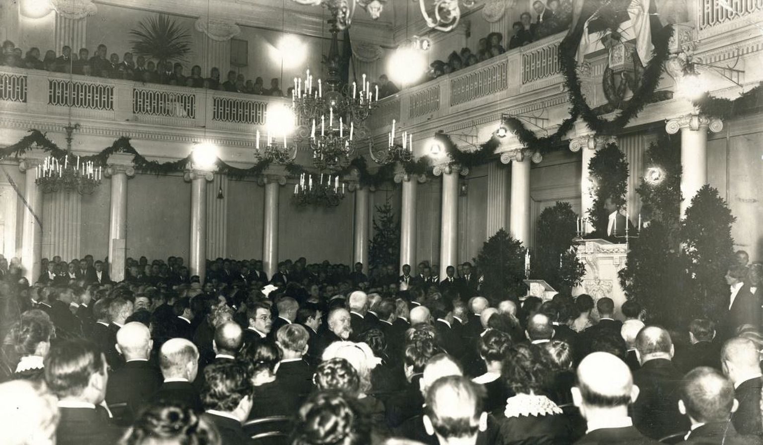 Tartu ülikooli avaaktus aulas 1. detsembril 1919.