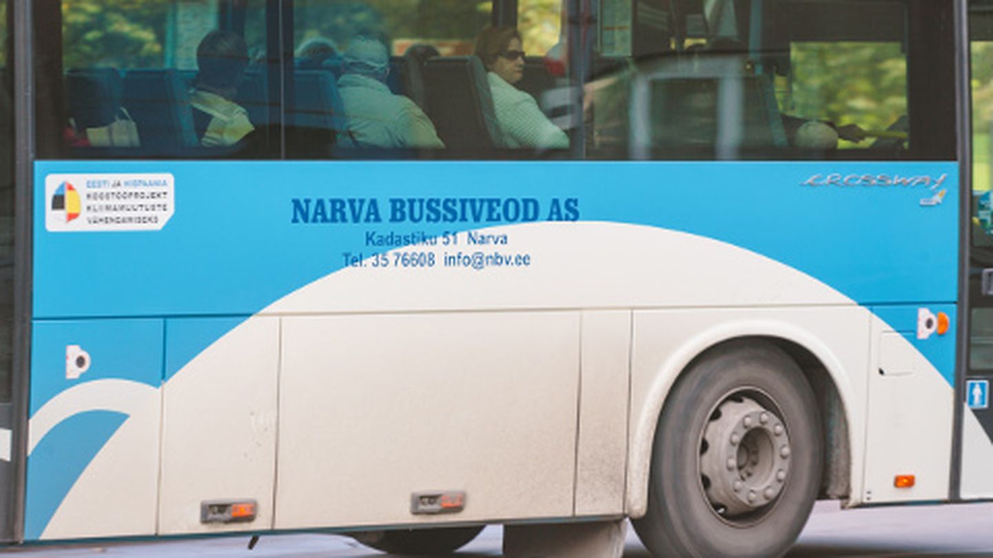 Narvalastele tuttava kirjaga Narva Bussivedude bussid kaovad järgmisel aastal linnapildist.