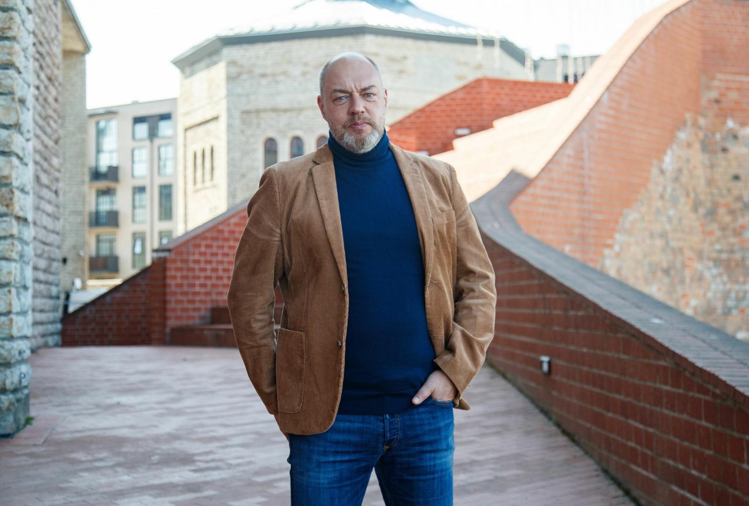 Infotehnoloog ja IT-visionäär Linnar Viik haistab hästi lollusi, kuid iseasi olevat, kas ta neist ka eemale oskab hoida.