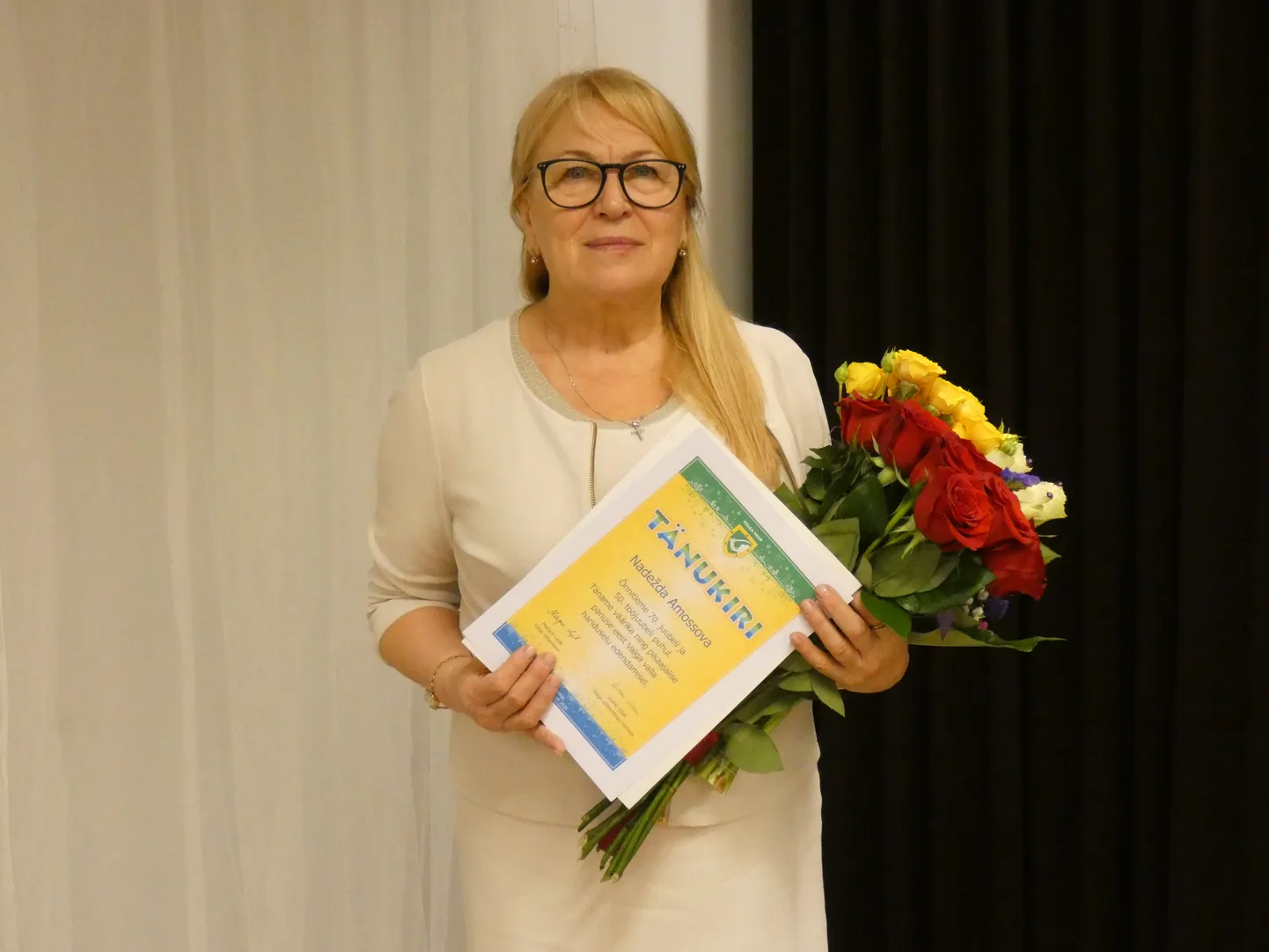 Teisipäeval käis Valga vallavalitsus õnnitlemas Valga lasteaed Pääsukese kauaaegset direktorit Nadežda Amossovat, kes sai 70-aastaseks ning tähistas ühtlasi ka 50 aasta tööjuubelit.