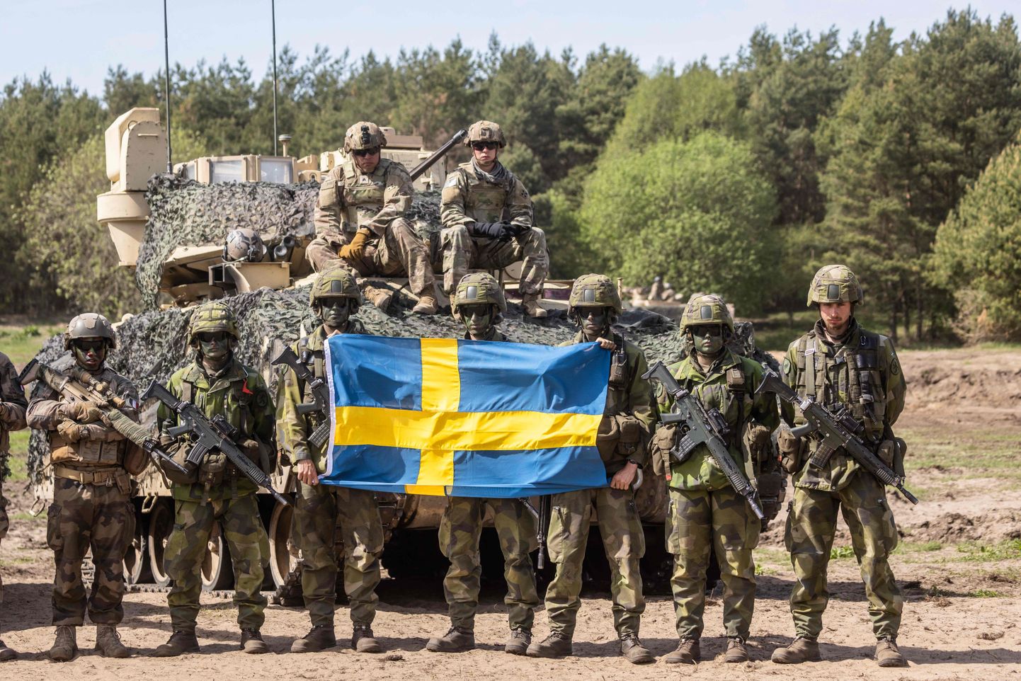 Rootsi sõdurid Poolas ühisõppusel