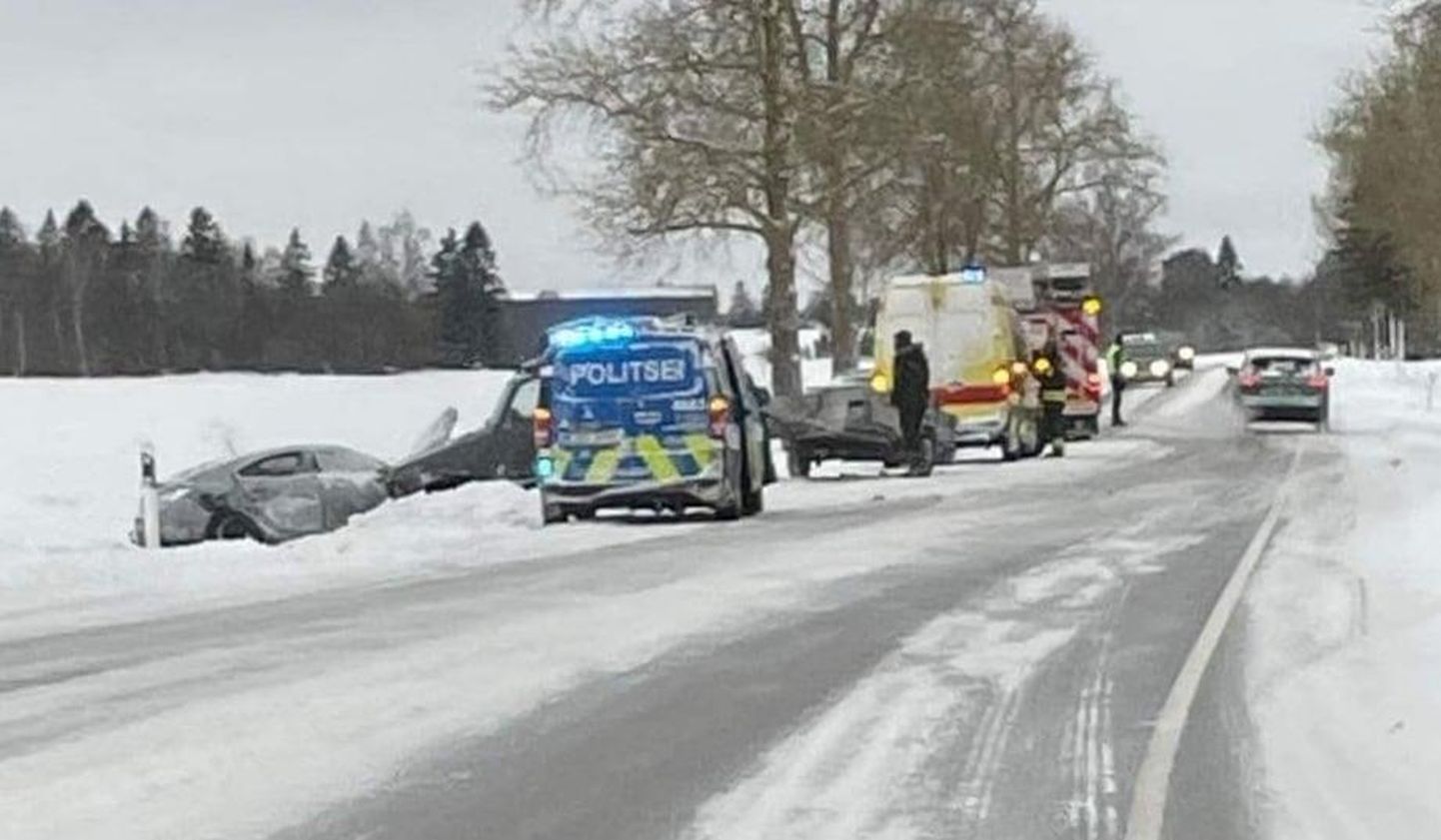 Rakvere – Väike-Maarja – Vägeva maantee 7. kilomeetril juhtus liiklusõnnetus.