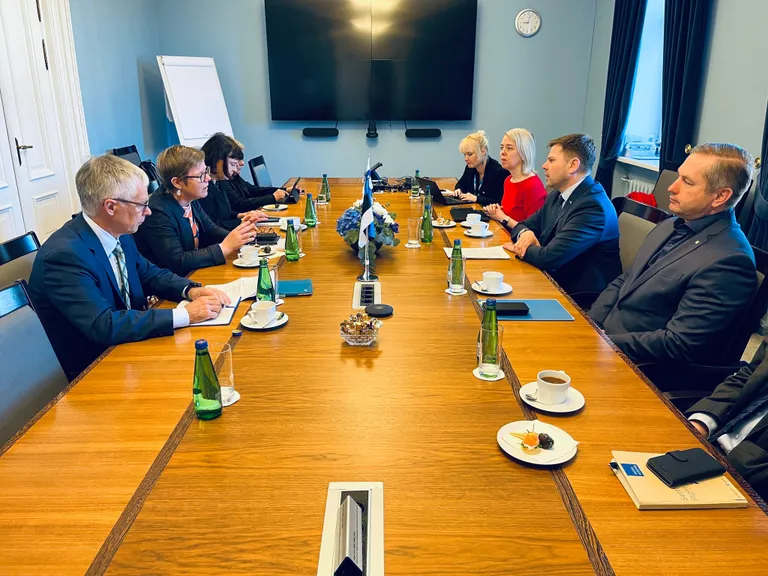 Siseminister Kristian Jaani kohtus Soome ametikaaslase Krista Mikkoneniga.