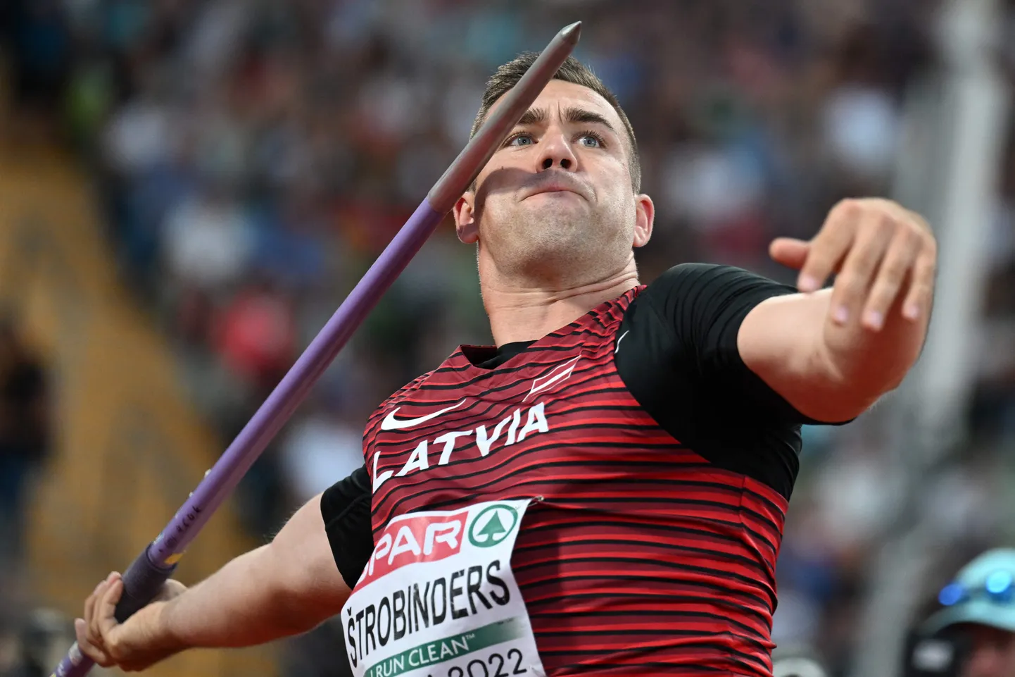 Latvijas šķēpmetējs Rolands Štrobinders