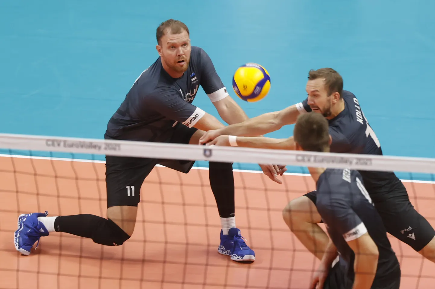 Oliver Vennol (vasakul) tuli sel EMil olude sunnil tegutseda ka vastuvõtjana.