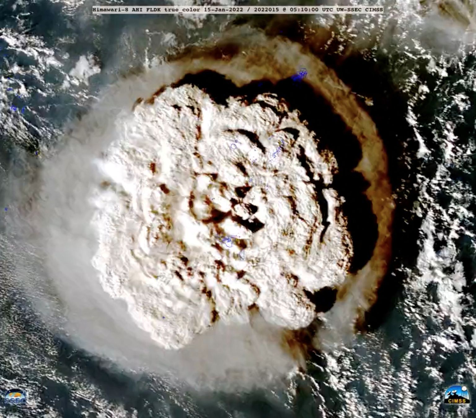Jaapani ilmasatelliidi Himawari-8 pilt Tonga vulkaanist Hunga Tonga-Hunga Ha'apaist 15. jaanuaril, kui ta purskama hakkas