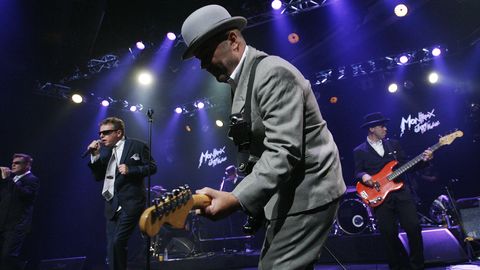 Legendaarne kitarrist avalikustas ravimatu verevähi diagnoosi
