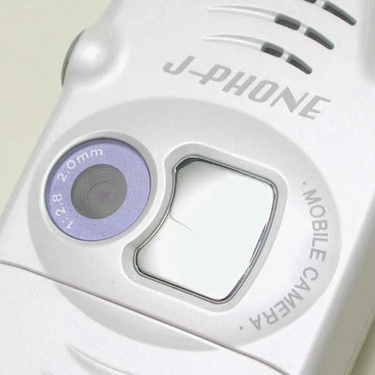 Sharp J-SH04
