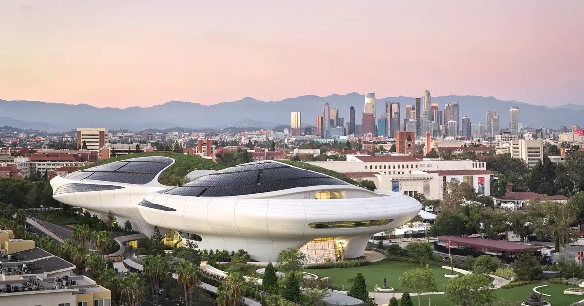 New Lucas Museum of Narrative Art Opens in Los Angeles