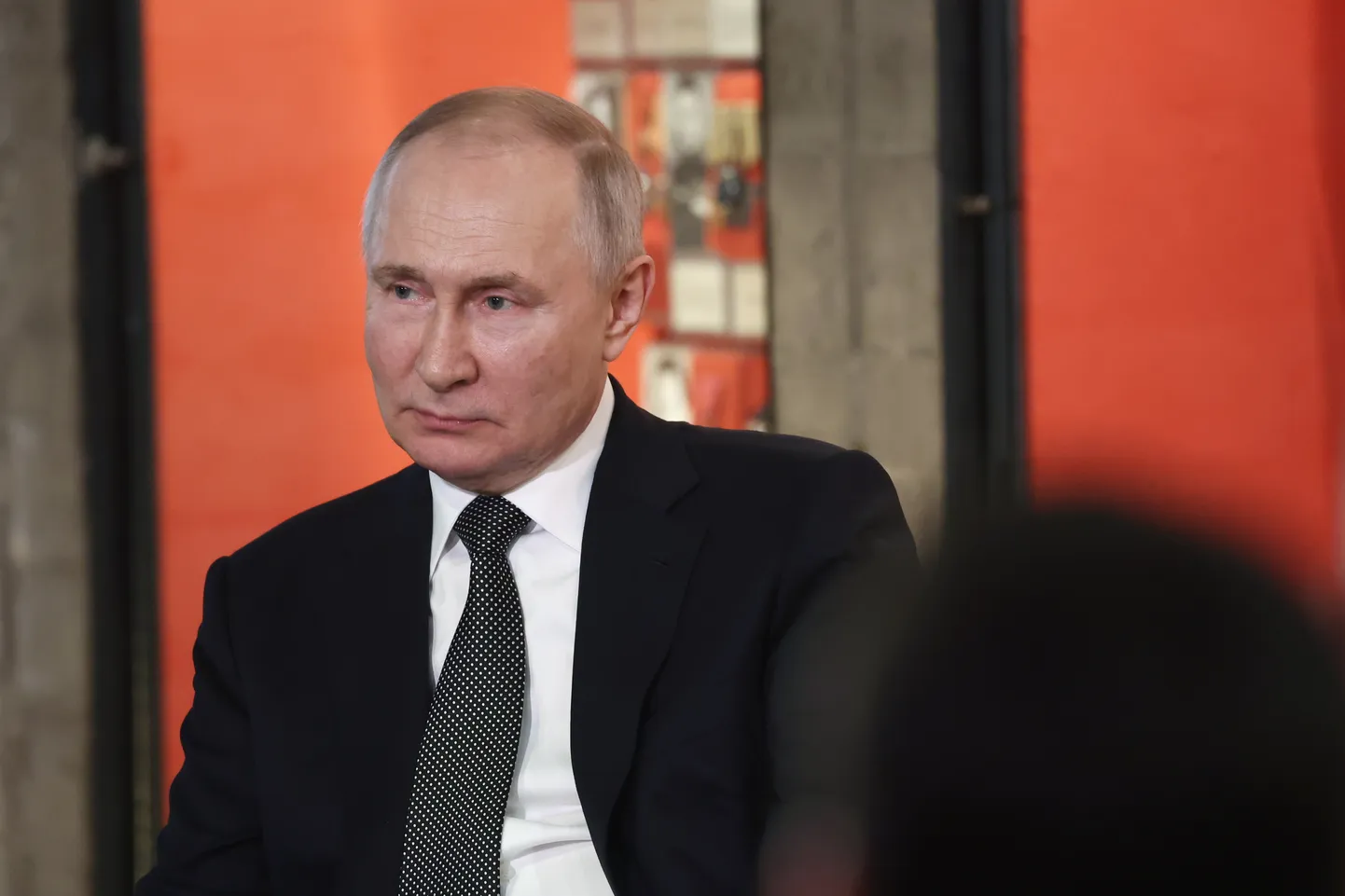 Kara noziedznieks Vladimirs Putins.