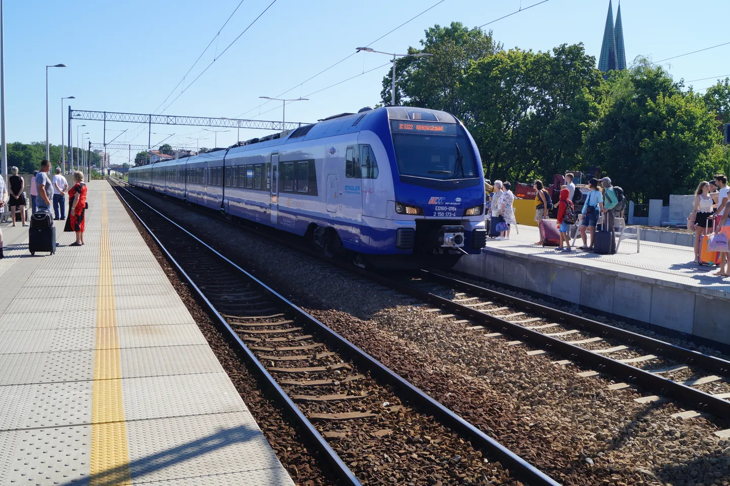 Польский поезд на вокзале Ольштына.