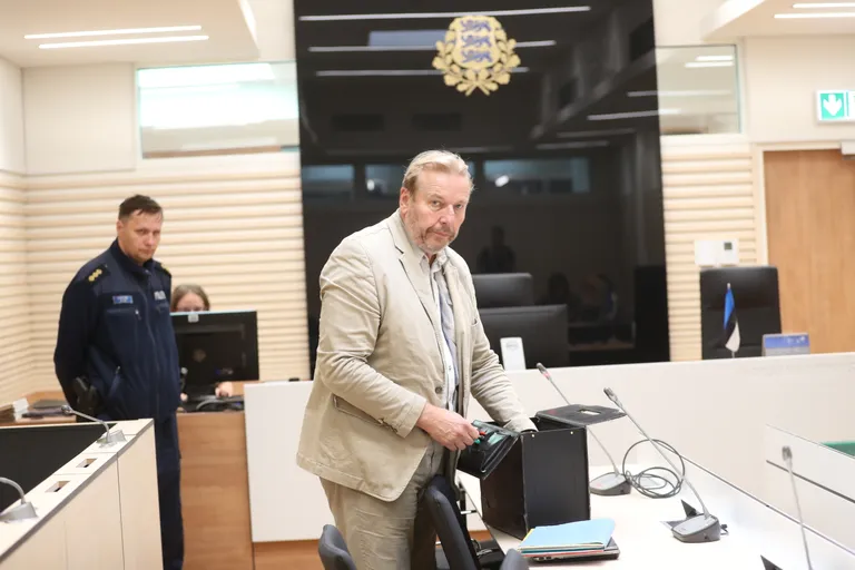 Urmas Einroosi kohtuistung 6.09.2018. Pildil Urmas Einroosi kaitsja.