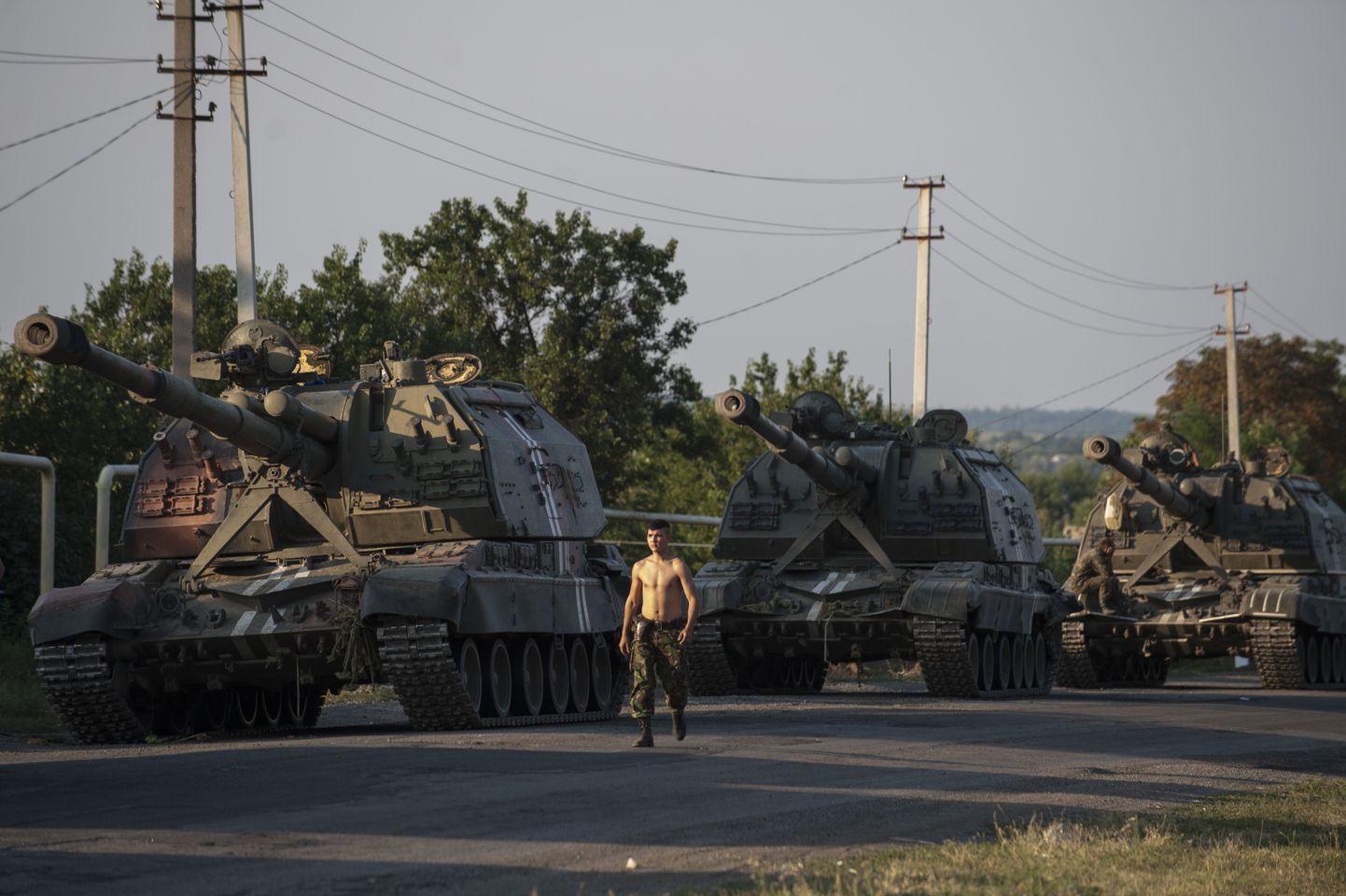 Ukraina sõjatehnikakolonn Donetski oblastis Illovaiski juures.