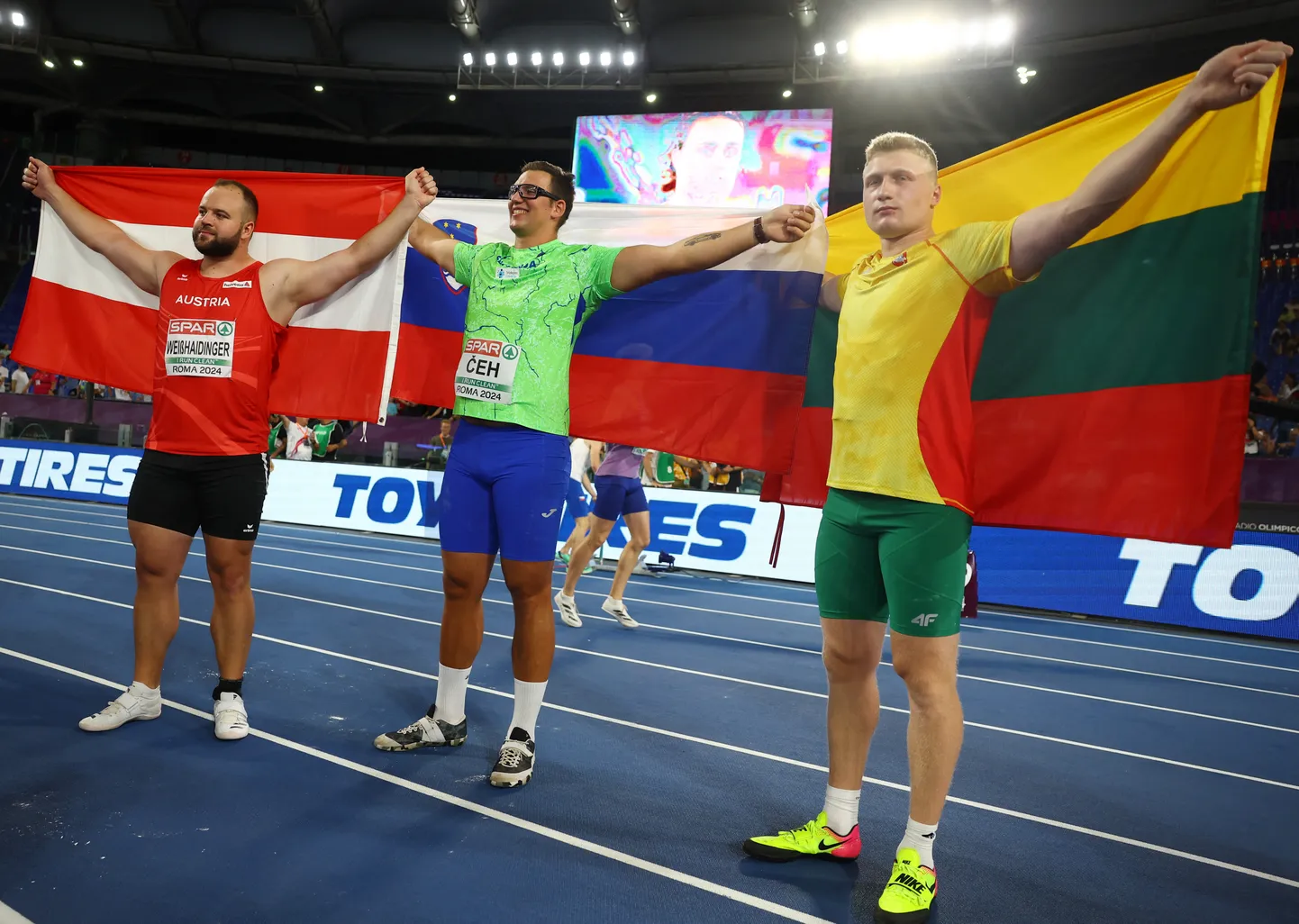 Eiropas čempionāta medaļnieki diska mešanā – Lukass Veishaidingers (Austrija), Kristjans Čehs (Slovēnija), Mīkols Alekna (Lietuva)