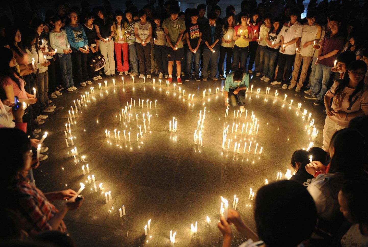 Maavärinaohvrite mälestamine Sichuanis selle aasta 12. mail.