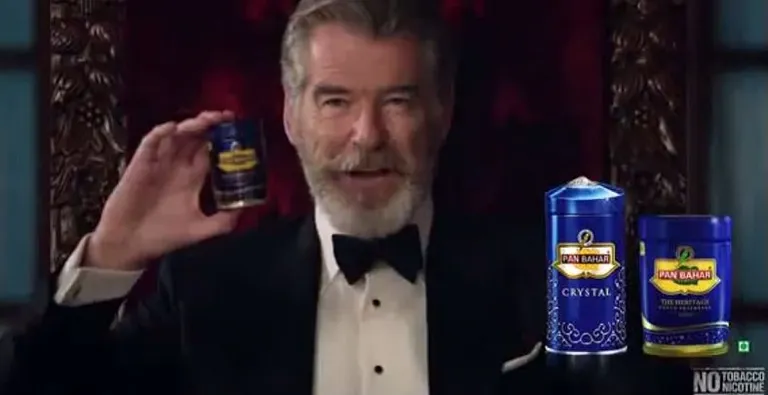 Pierce Brosnan India reklaamis