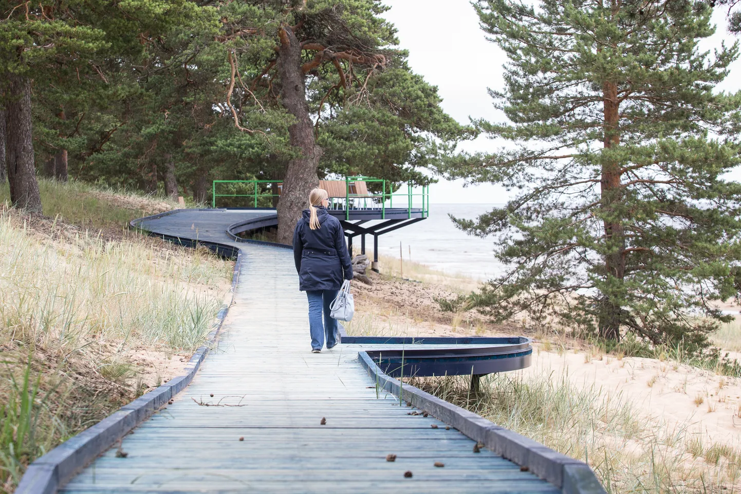 Kauksi rannapromenaadi on siiani rajatud jupi kaupa. Eelmise aasta lõpus selgunud 1,23 miljoni euro suurune rahaeraldus peaks võimaldama promenaadi tervikuna välja ehitada.