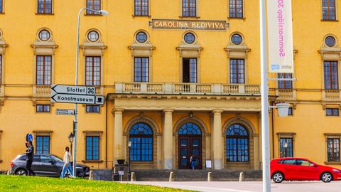 OMAPÄRANE HULIGAANSUS ⟩ Uppsala ülikooli raamatukogus urineeris tundmatu isik ligi 6000 filmirulli peale