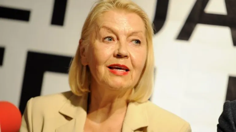 Aktrise Lilita Ozoliņa piedalās preses konferencē par festivālu "Baltijas pērle"