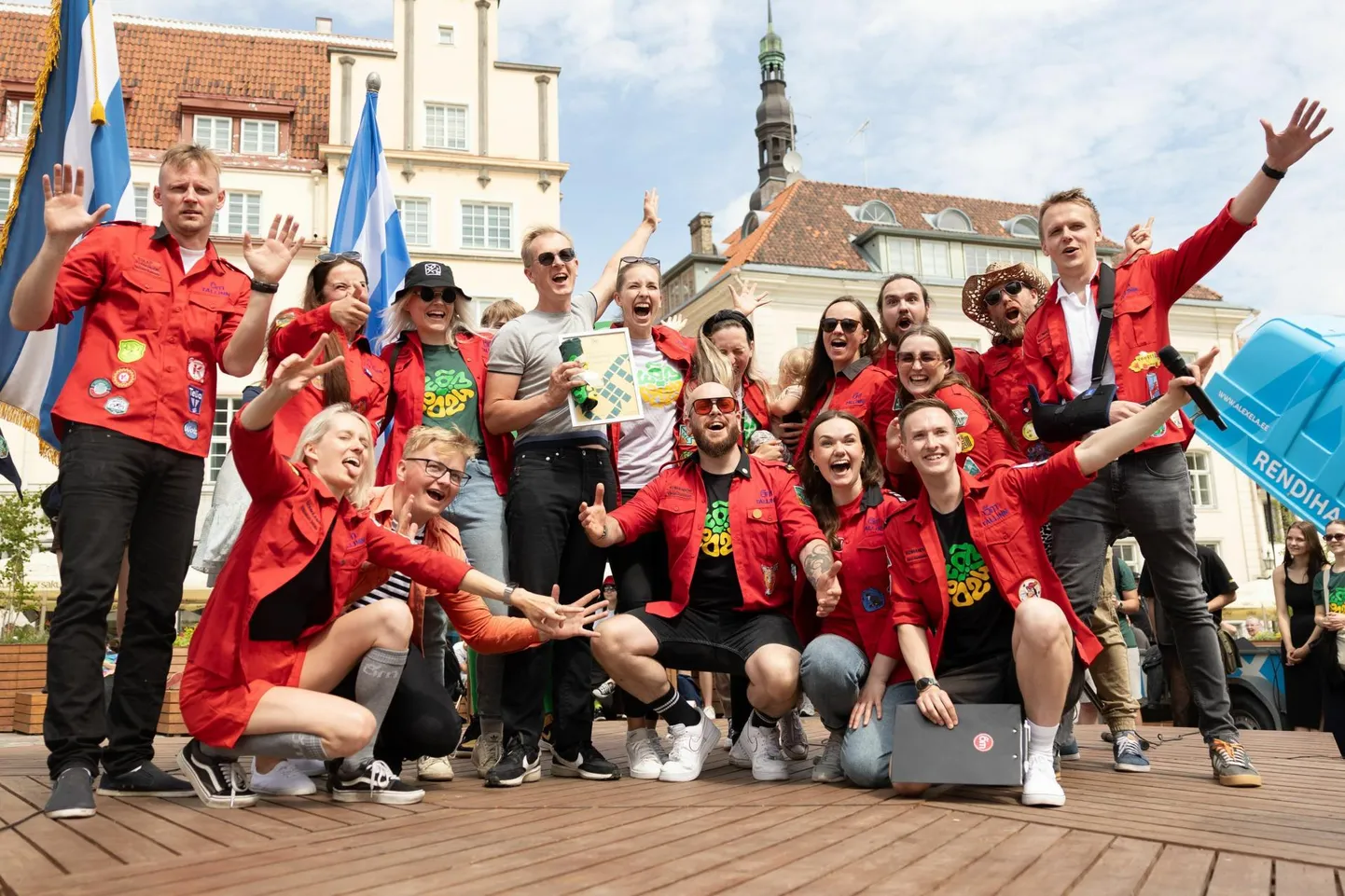 Rühmajuhid, kellest saavad malevlaste tugisambad.