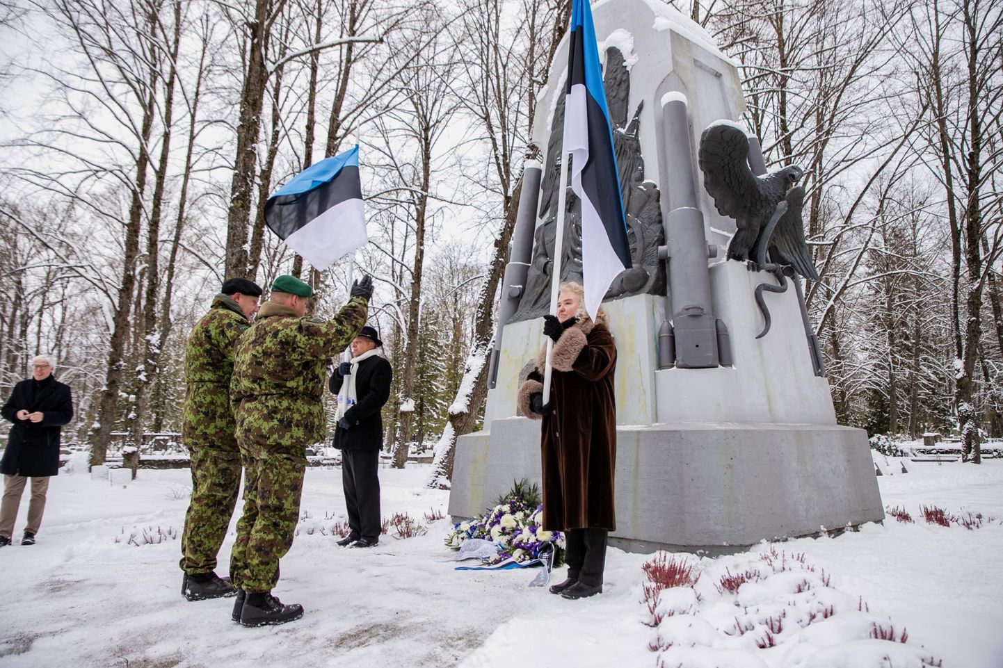 Vabadussõjas langenute ausamba juures toimuva mälestustseremooniaga meenutatakse 1920. aasta 3. jaanuaril Eesti ja Nõukogude Venemaa vahel kehtima hakanud vaherahu.
