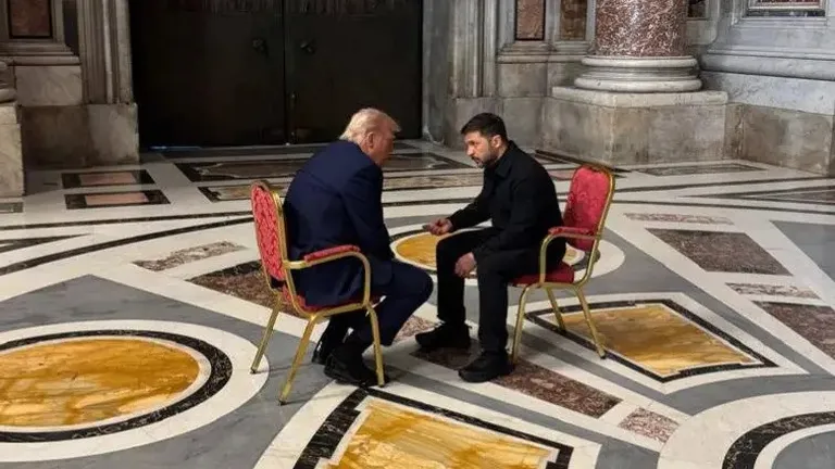 Zelenskis Romā ticies ar Trampu