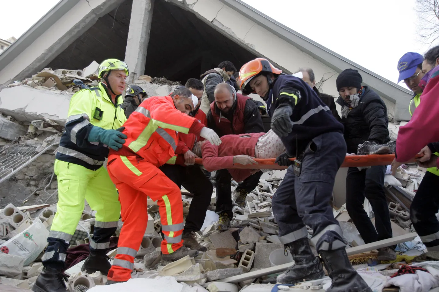 Majarusude alt on päästetud 60 inimest.